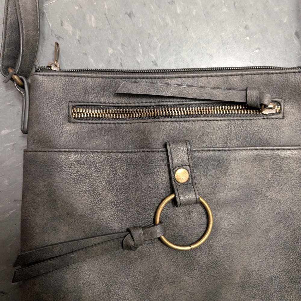 Diba True Women's Gray Leather Zipper Outer Pockets Crossbody Strap Shoulder Bag - Picture 2 of 5